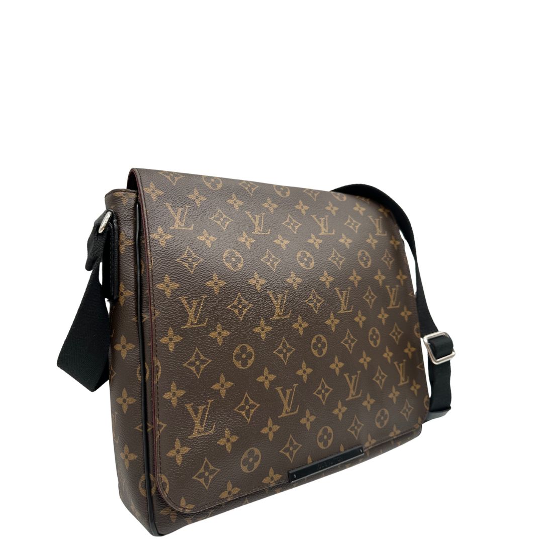 lato  Borsa a tracolla LV in canvas marrone monogram e hardware dorato, munita di una tracolla regolabile in tessuto, di lusso, originale 