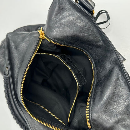 Borsa Balenciaga in pelle Arena nera con hardware dorato e doppi manici stondati, di lusso, originale, ottime condizioni, usata.