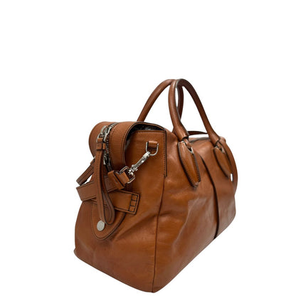  Borsa Tod's in pelle marrone indossabile a tracolla, a spalla o a mano, di lusso, originale, ottime condizioni.