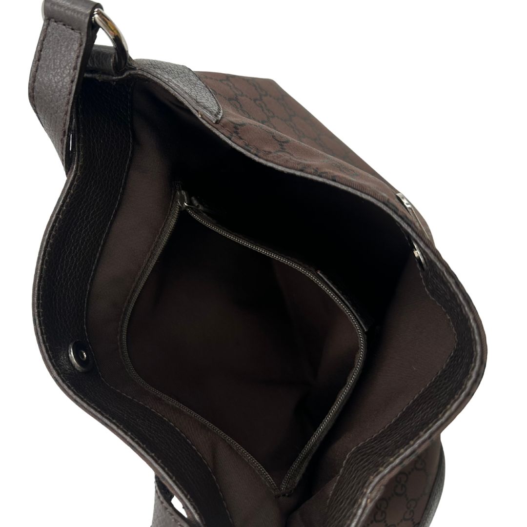 interno Borsa Gucci in tessuto GG marrone con finiture in pelle tono su tono, di lusso, originale, ottime condizioni 