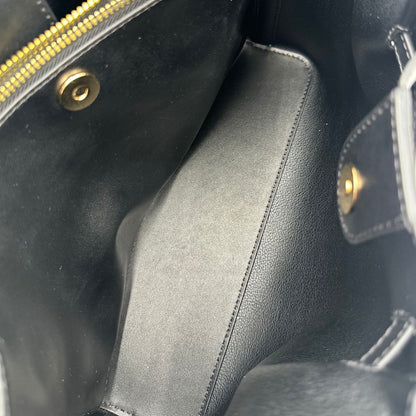 interno Tote Carson M.K. in pelle nera e hardware dorato, di lusso, originale, ottime condizioni, usata. 