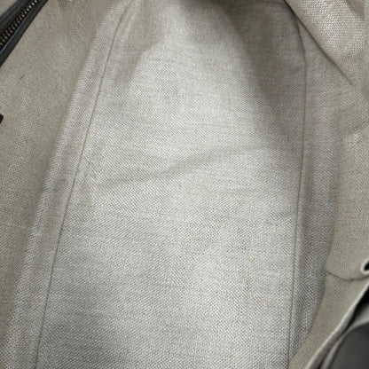 interno Borsa Gucci realizzata in tessuto GG e finiture in pelle color testa di moro, di lusso, originale, ottime condizioni, usata. 