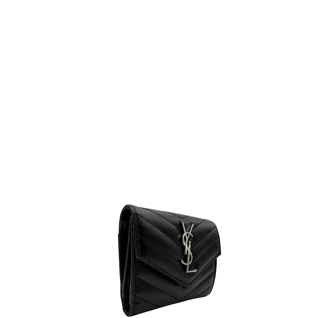 Portafoglio Saint Laurent, modello Cassandre in pelle nera con logo sul front argentato, di lusso, originale, eccellenti condizioni.