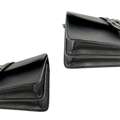angoli Borsa Pinko in pelle nera e hardware argentato, di lusso, originale, ottime condizioni. 