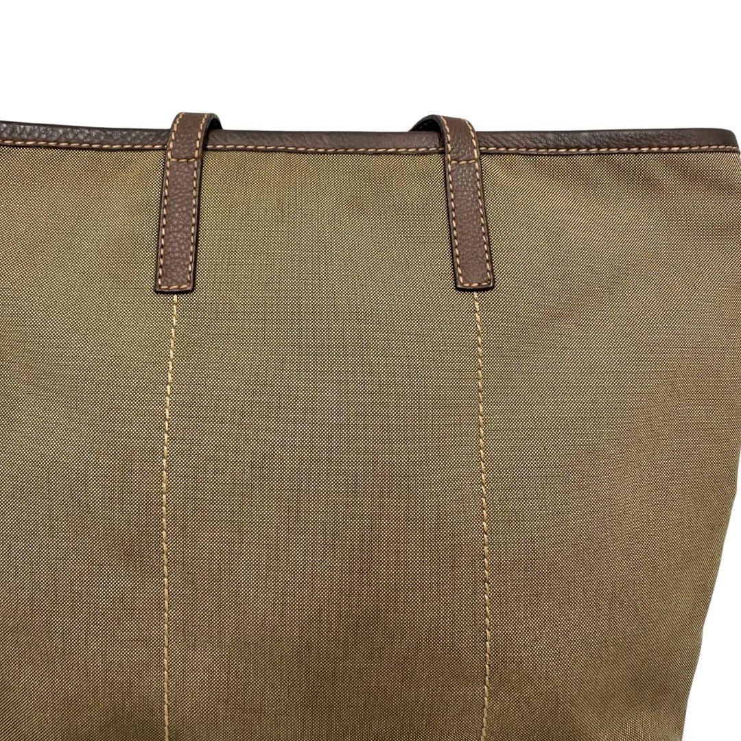  Borsa Prada in tessuto Jacquard munita di doppi manici in pelle marrone, di lusso, originale, ottime condizioni, usata.