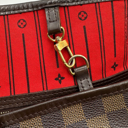  Borsa Louis Vuitton in canvas Damier Ébène con finiture in pelle marrone e dettagli hardware dorati