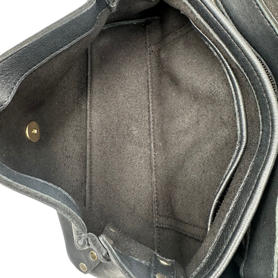  Postina S Zanellato nera munita di una tracolla regolabile e un manico singolo a intreccio, di lusso, originale, ottime condizioni.
