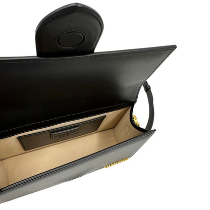 interno  Borsa Jacquemus nella versione Le Grand Bambino in pelle nera, di lusso, originale, eccellenti condizioni. 