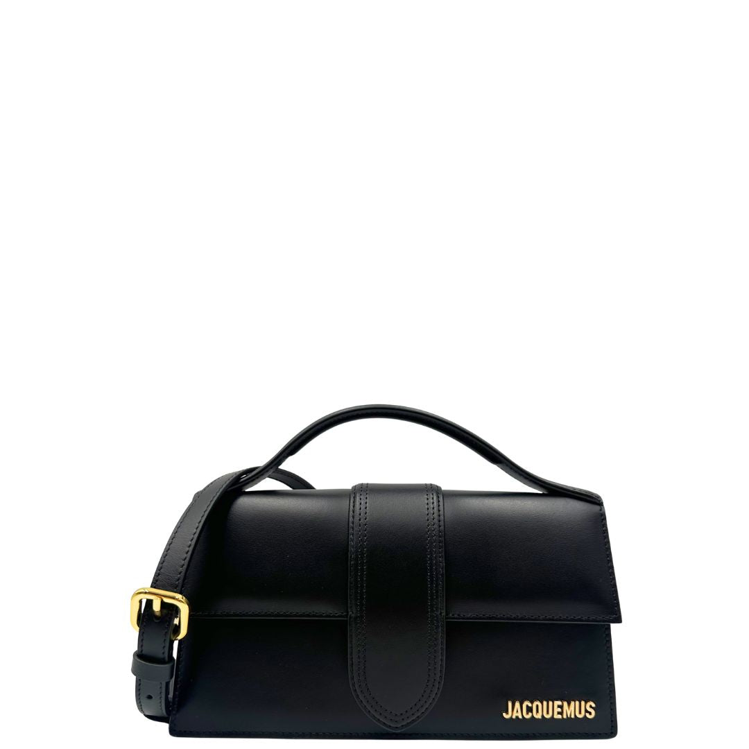 front  Borsa Jacquemus in pelle nera con hardware dorato, indossabile a mano o a tracolla, di lusso, originale, ottime condizioni, usata.