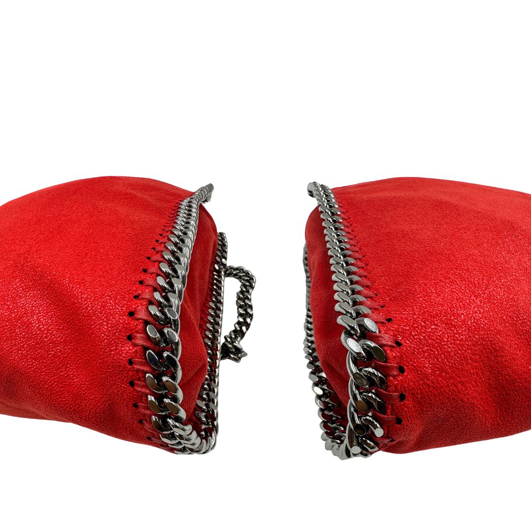 Borsa Falabella nella versione fold over tote in shaggy dear rosso e hardware argentato, di lusso, originale, ottime condizioni.