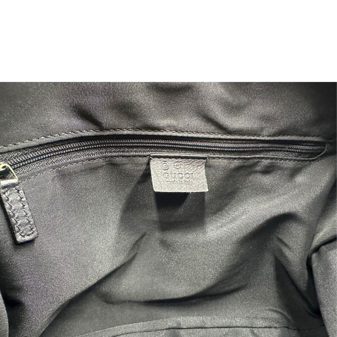 Borsa Gucci in tessuto GG con finiture in pelle blu notte, di lusso, originale, ottime condizioni.