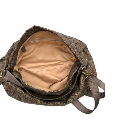 Interno, Borsa Borbonese in tessuto nylon color beige trama occhio di pernice con finiture in pelle bronzo. Indossabile a spalla, a mano, oppure a tracolla. Originale, usata, di lusso, in ottime  condizioni.