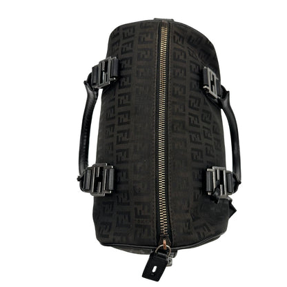 chiusura  Bauletto Fendi nero trama Zucchino, da portare a mano, di lusso, originale, ottime condizioni, usata 