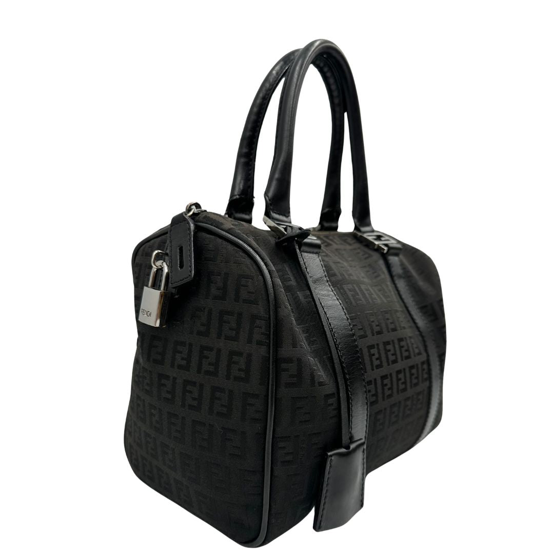 lato   Bauletto Fendi nero trama Zucchino, da portare a mano, di lusso, originale, ottime condizioni, usata