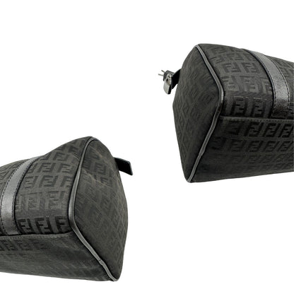  angoli  Bauletto Fendi nero trama Zucchino, da portare a mano, di lusso, originale, ottime condizioni, usataBauletto Fendi nero trama Zucchino, da portare a mano, di lusso, originale, ottime condizioni, usata