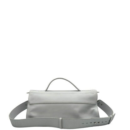 Retro, Borsa Zanellato Nina in pelle color bianco gesso con parti metalliche argentate; Indossabile a mano oppure a tracolla.