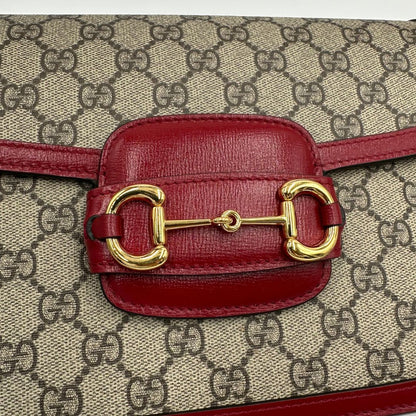 Borsa Gucci in canvas GG e finiture in pelle color amarena con dettaglio Horsebit sulla chiusura, di lusso, originale, ottime condizioni.