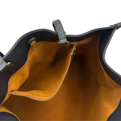 Louis Vuitton OnTheGo nella versione GM in pelle monogram Empreinte, di lusso, originale, ottime condizioni.