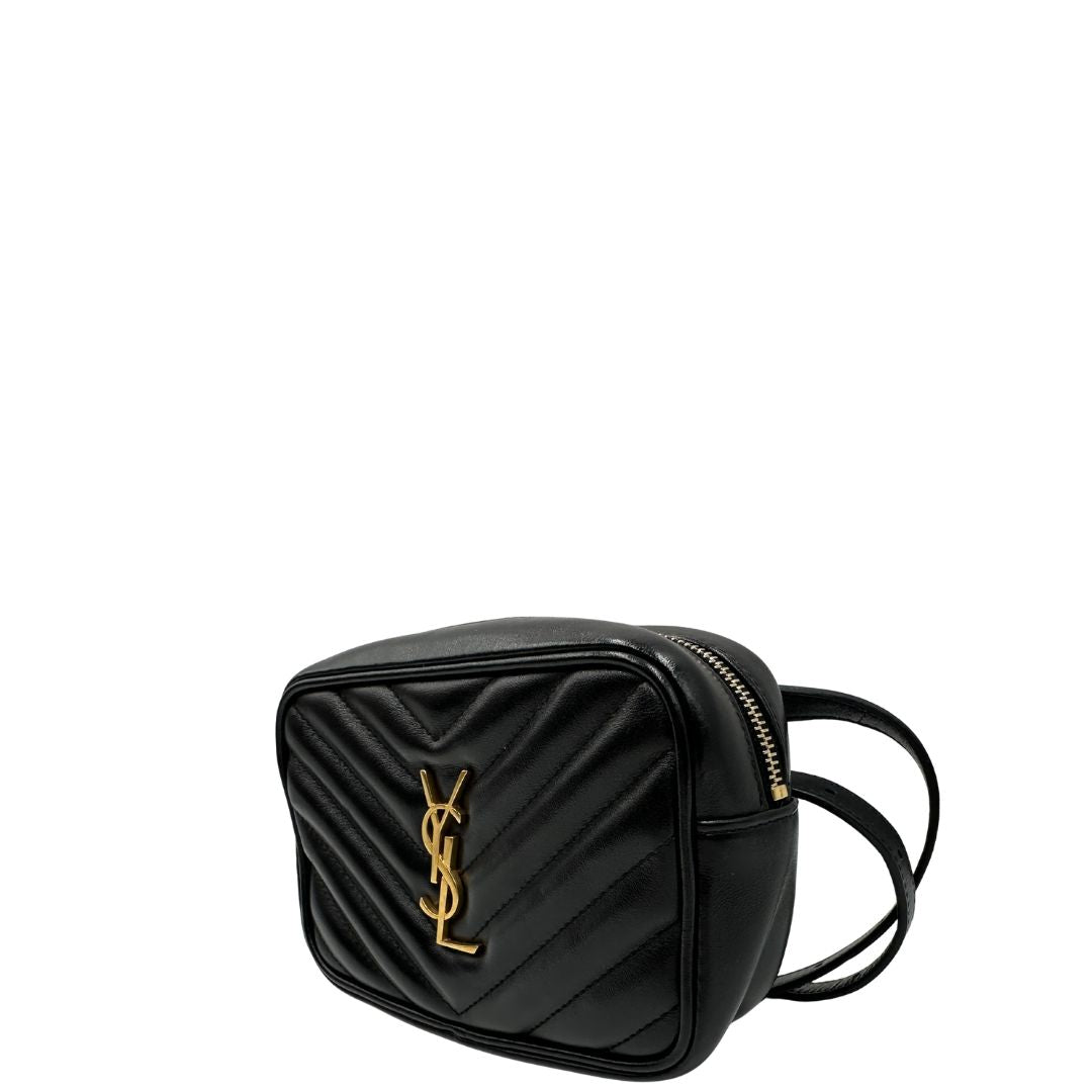 lato Marsupio Saint Laurent in pelle nera trapuntata con parti metalliche dorate, di lusso, originale, ottime condizioni, usata