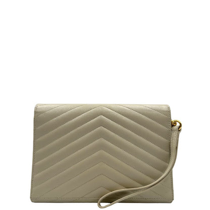 Pochette Envelope con patta sul davanti in pelle conciata, decorata con iniziali YSL in metallo, impunture trapuntate chevron e cinturino da polso rimovibile, di lusso, originale, ottime condizioni