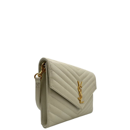 lato vPochette Envelope con patta sul davanti in pelle conciata, decorata con iniziali YSL in metallo, impunture trapuntate chevron e cinturino da polso rimovibile, di lusso, originale, ottime condizioni