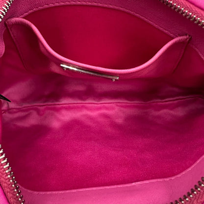interno Borsa Miu Miu in faille crystal pink, munita di una tracolla impreziosita da strass, di lusso, originale, ottime condizioni, usata. 