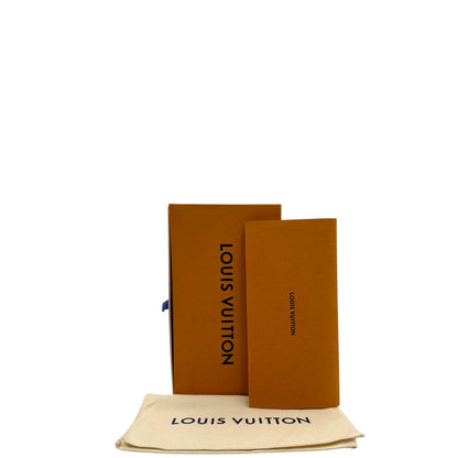 Portafoglio LV Clemence Limited Edition in canvas monogram impreziosito da charm floreale, di lusso, originale.