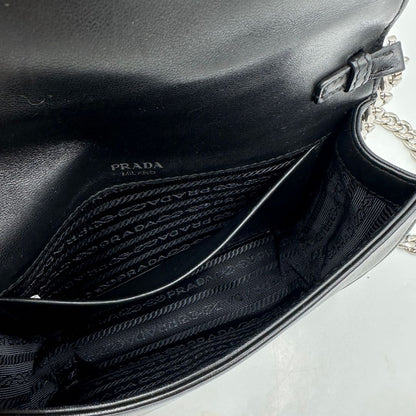 Borsa Prada goffrata