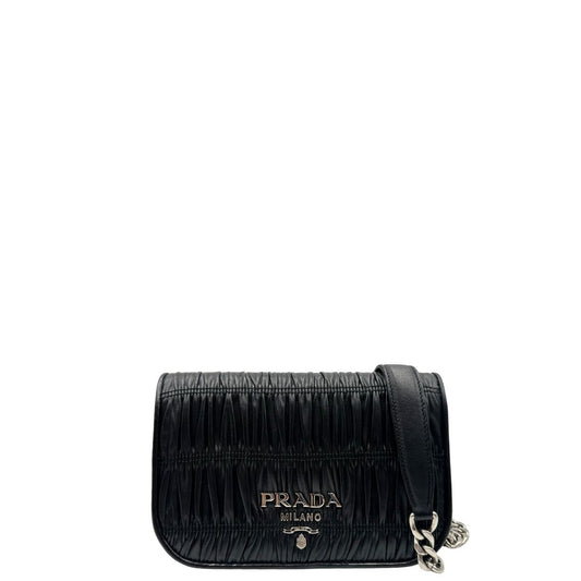 Borsa Prada goffrata