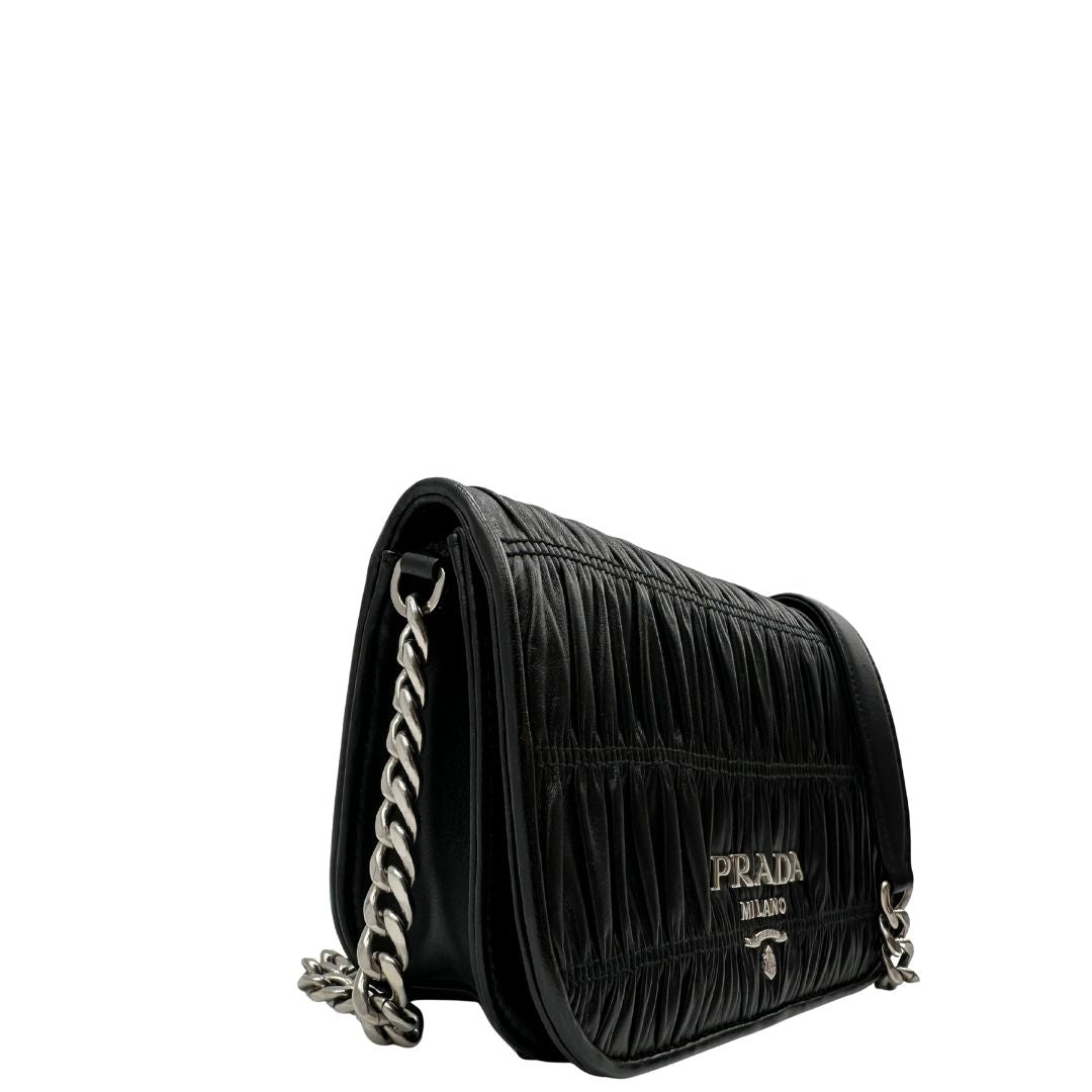 Borsa Prada goffrata