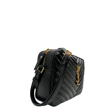 lato  Borsa Saint Laurent, iconiche iniziali ysl al centro e impunture trapuntate a “y”, di lusso, originale, ottime condizioni, usata. 
