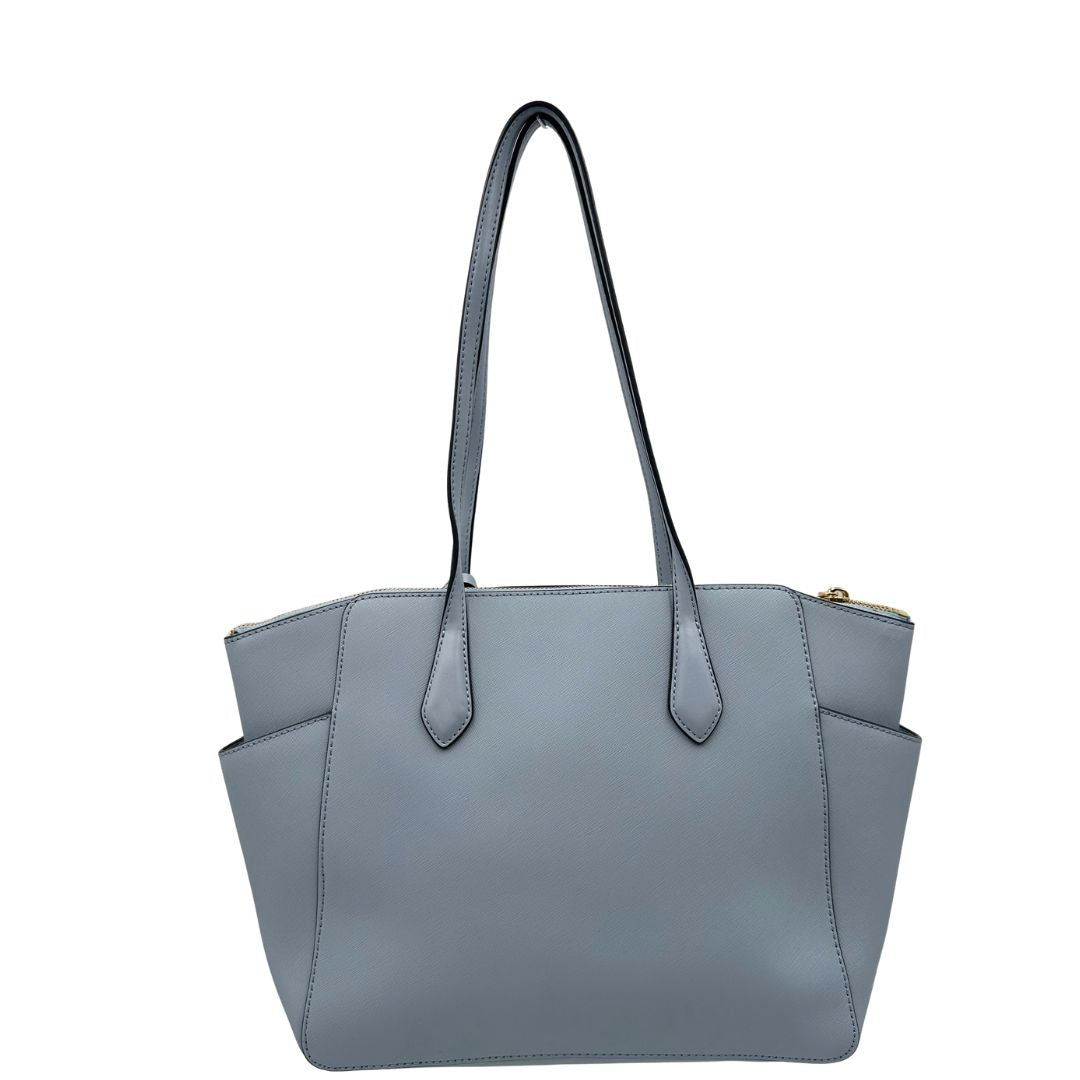 retro  Borsa MK in pelle saffiano celeste, munita di doppi manici, indossabile a spalla, di lusso, originale, ottime condizioni. 