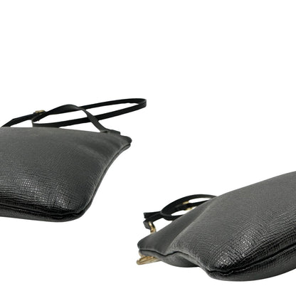 angoli  Borsa Furla in pelle nera, munita di una tracolla regolabile, di lusso, originale, ottime condizioni, usata