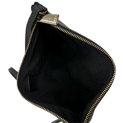 interno Borsa Furla in pelle nera, munita di una tracolla regolabile, di lusso, originale, ottime condizioni, usata