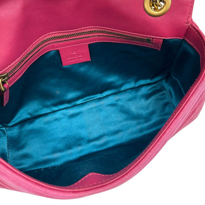 Borsa Gucci Marmont nella misura media in velluto rosa, di lusso, originale, buone condizioni, usata