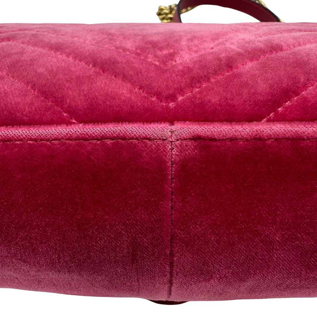 Borsa Gucci Marmont nella misura media in velluto rosa, di lusso, originale, buone condizioni, usata
