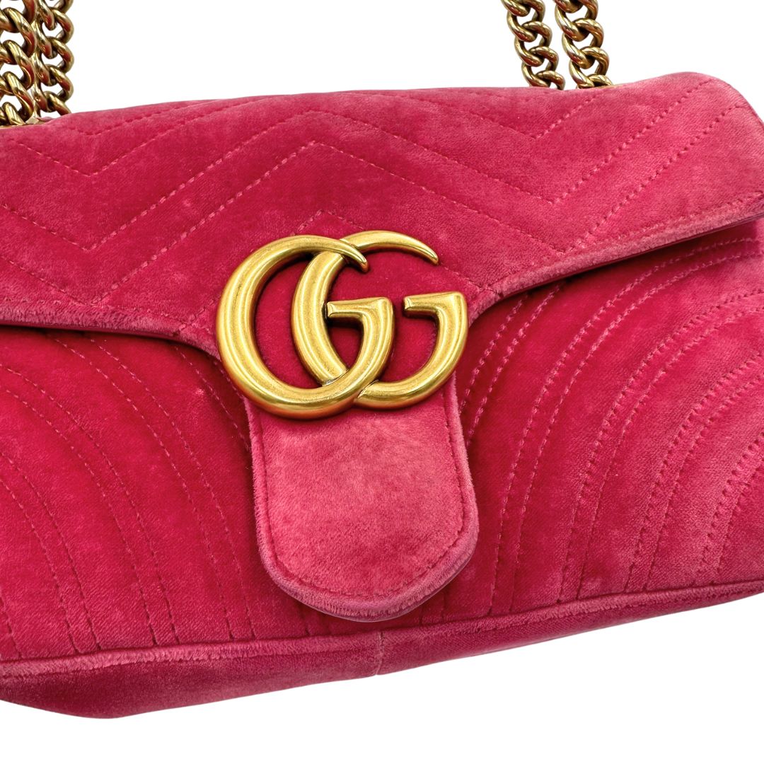 Borsa Gucci Marmont nella misura media in velluto rosa, di lusso, originale, buone condizioni, usata