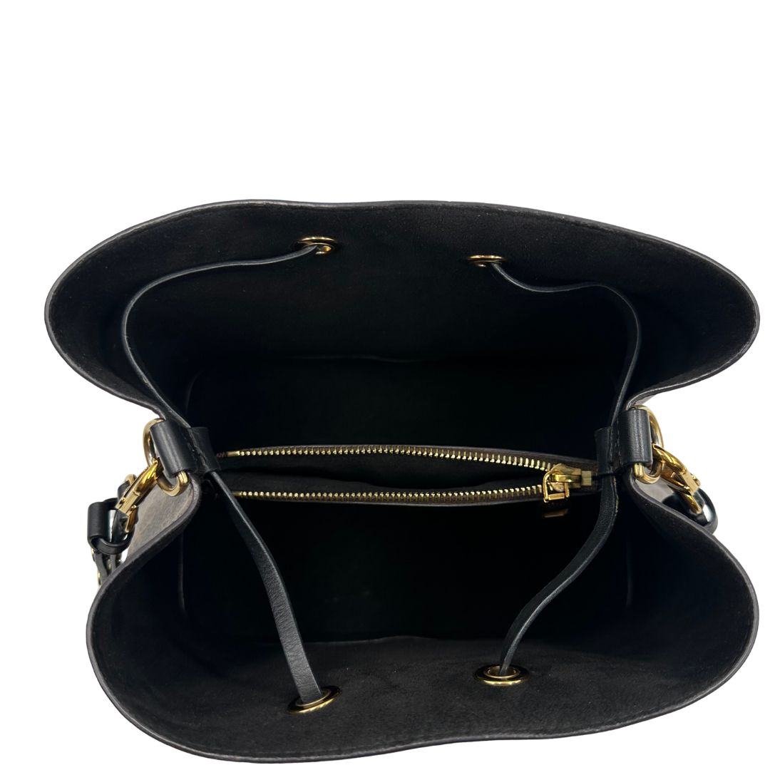 interno  Borsa LV in canvas monogrammato marrone e hardware dorato 