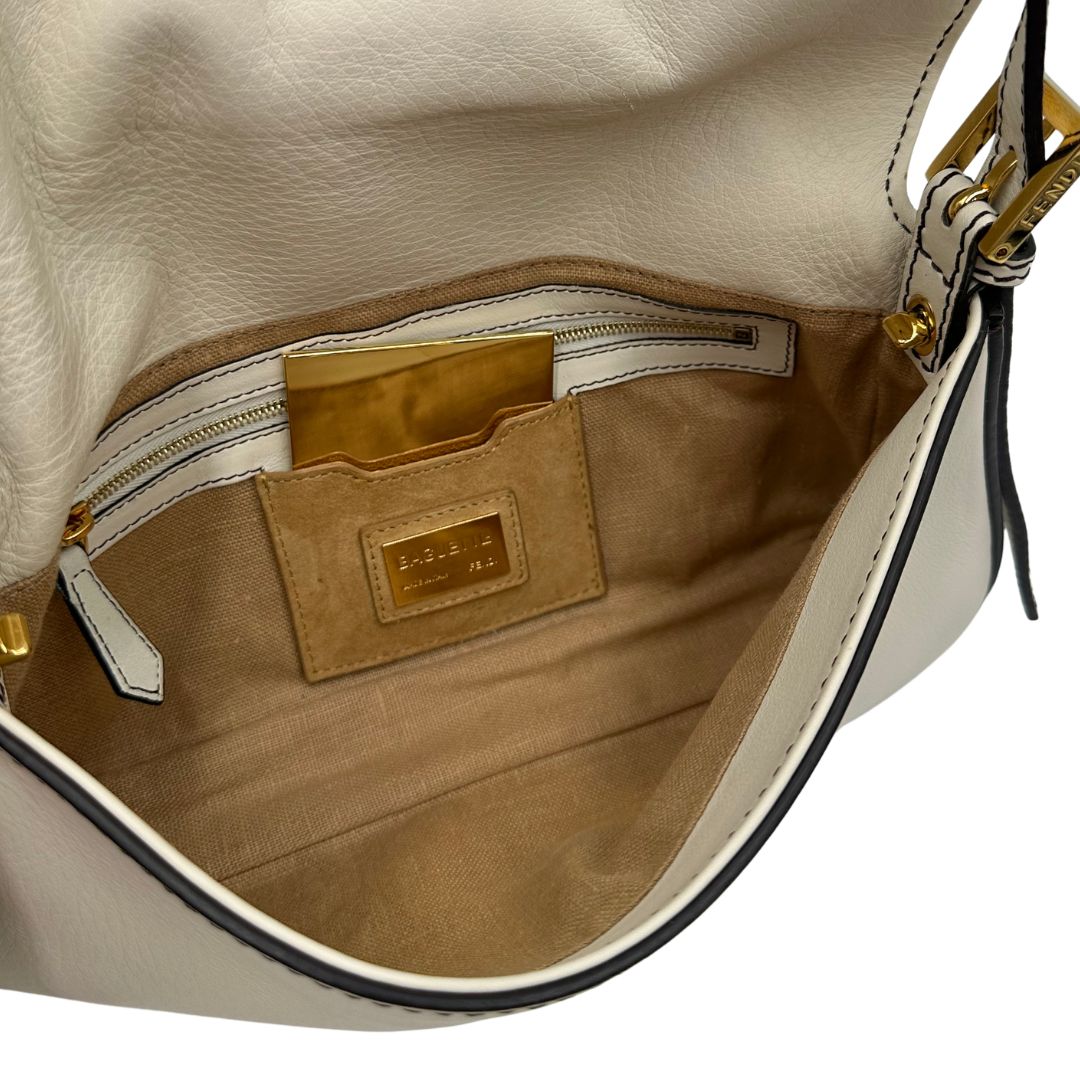 Borsa Fendi Baguette bianca