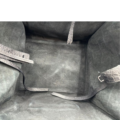 interno Borsa Celine Luggage Phantom in pelle nera trama cocco, munita di doppi manici stondati, di lusso, originale, ottime condizioni, usata 
