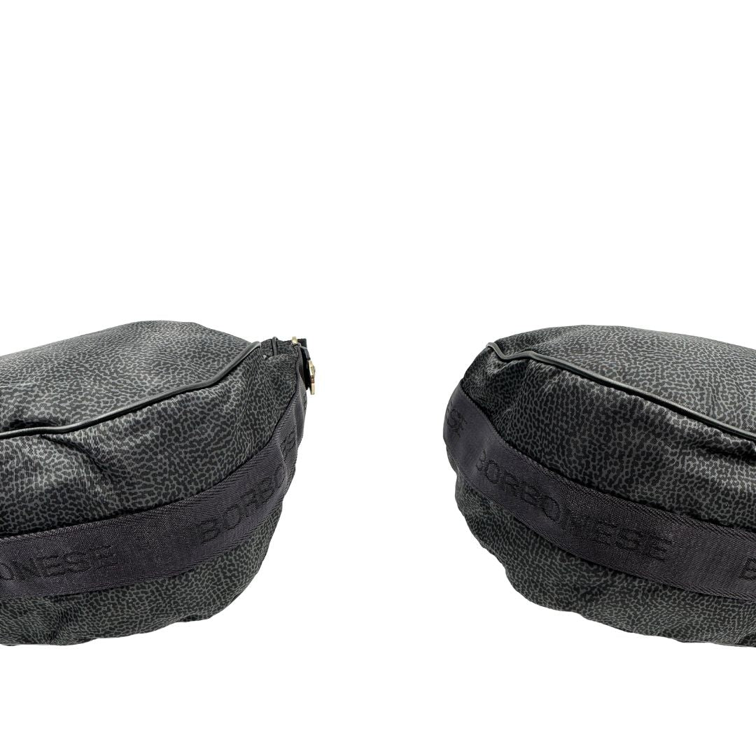 Angoli, Borsa Borbonese in poliestere color nero e grigio antracite trama occhio di pernice, morbida e capiente, presenta una tracolla regolabile e dettagli metallici color oro. Originale, usata, di lusso, in condizioni ottime