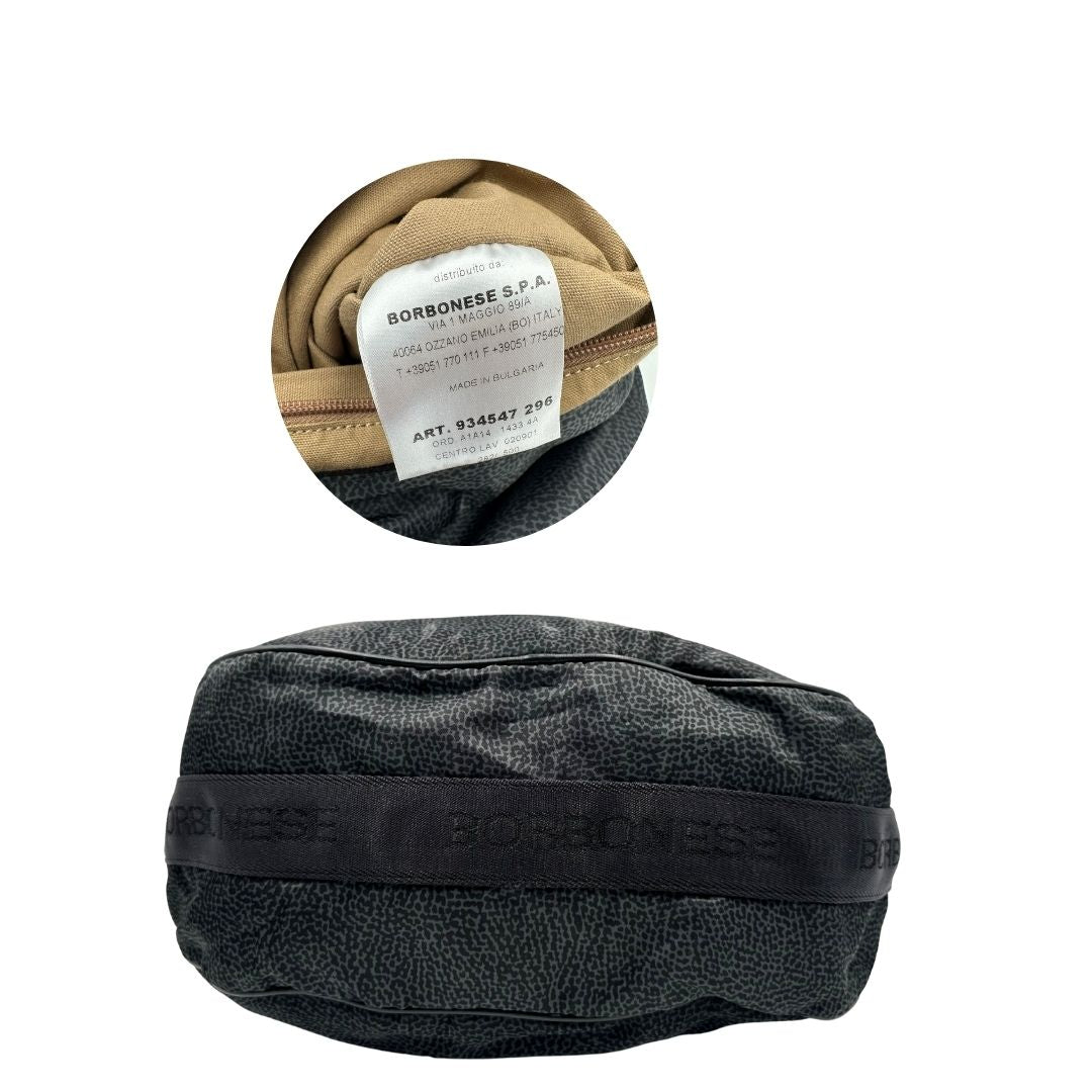 Base, Borsa Borbonese in poliestere color nero e grigio antracite trama occhio di pernice, morbida e capiente, presenta una tracolla regolabile e dettagli metallici color oro. Originale, usata, di lusso, in condizioni ottime