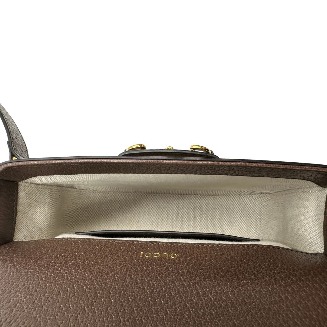 Borsa Gucci in tessuto beige con il monogramma in versione “Jumbo” e finiture in pelle marroni, munita di doppie tracolle, una in pelle amovibile e regolabile e una in tessuto Web verde e rosso amovibile e regolabile, di lusso, originale, eccellenti condizioni, usata