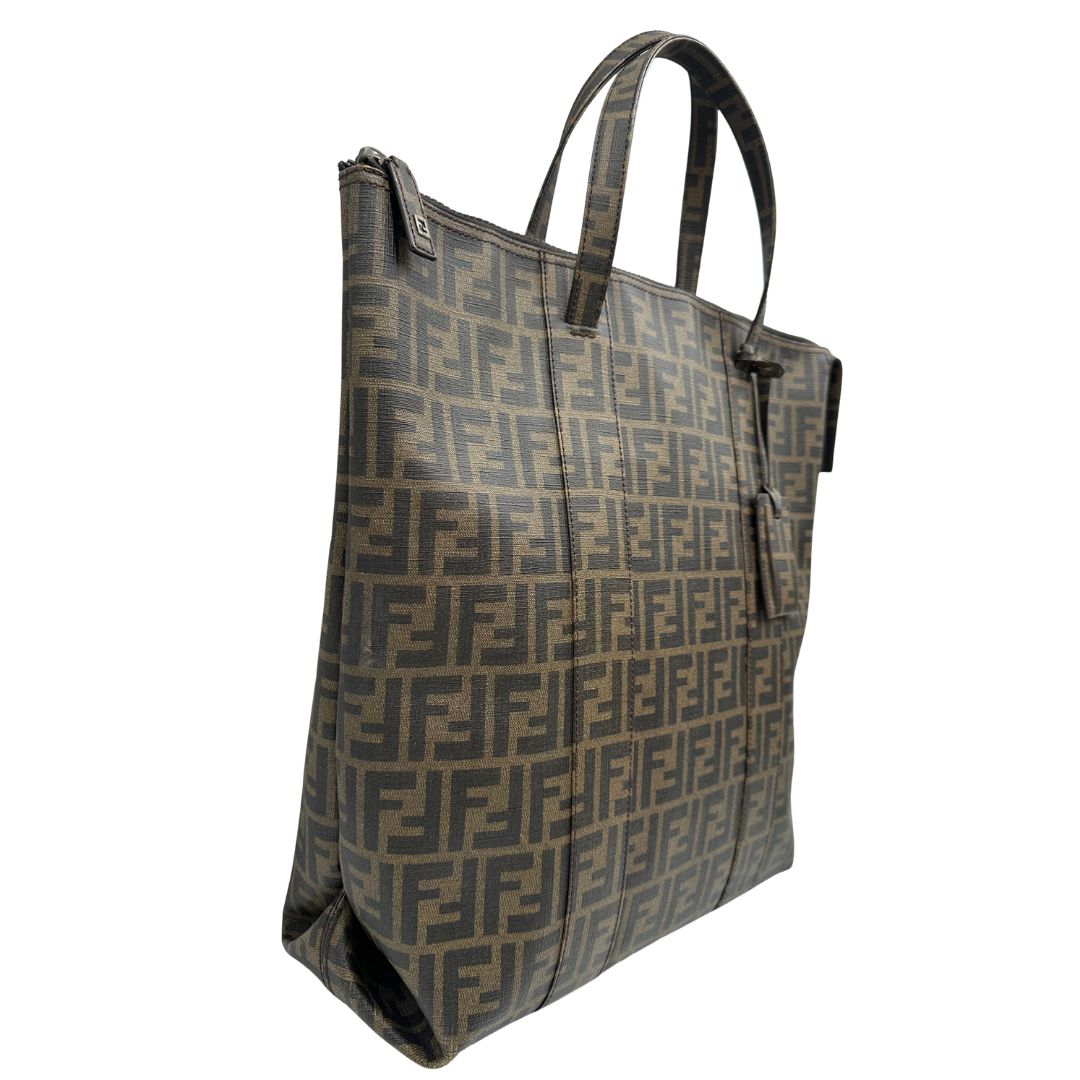 lato  Borsa Tote Fendi in canvas trama Zucca color tabacco, di lusso, originale, ottime condizioni, usata