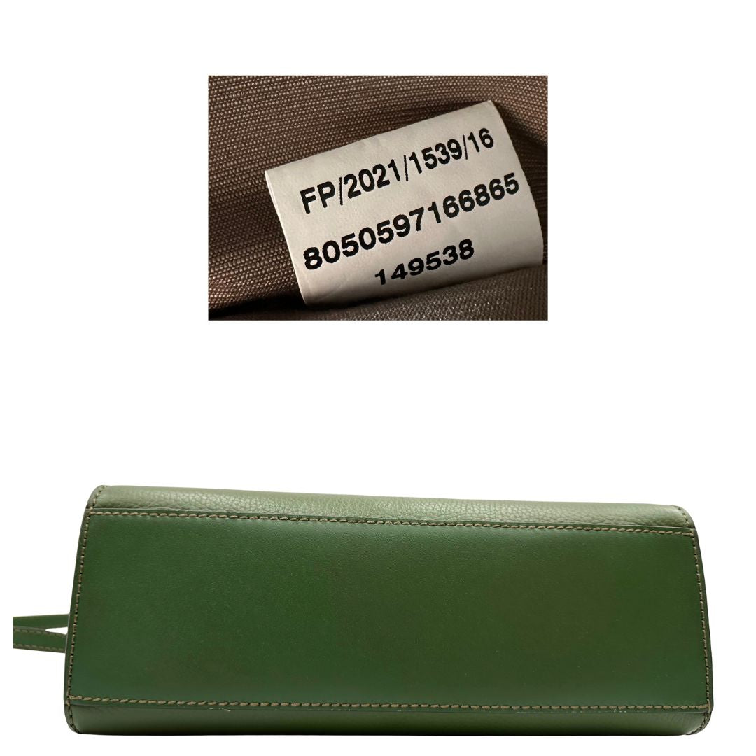 base Borsa Furla in pelle martellata verde e hardware dorato.&nbsp; 