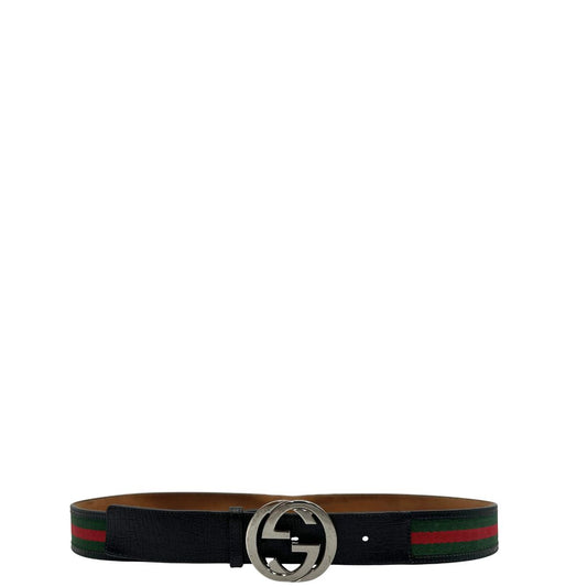 Cintura Gucci GG in pelle nera con il dettaglio web verde e rosso. Originale, usata, di lusso, in ottime condizioni.