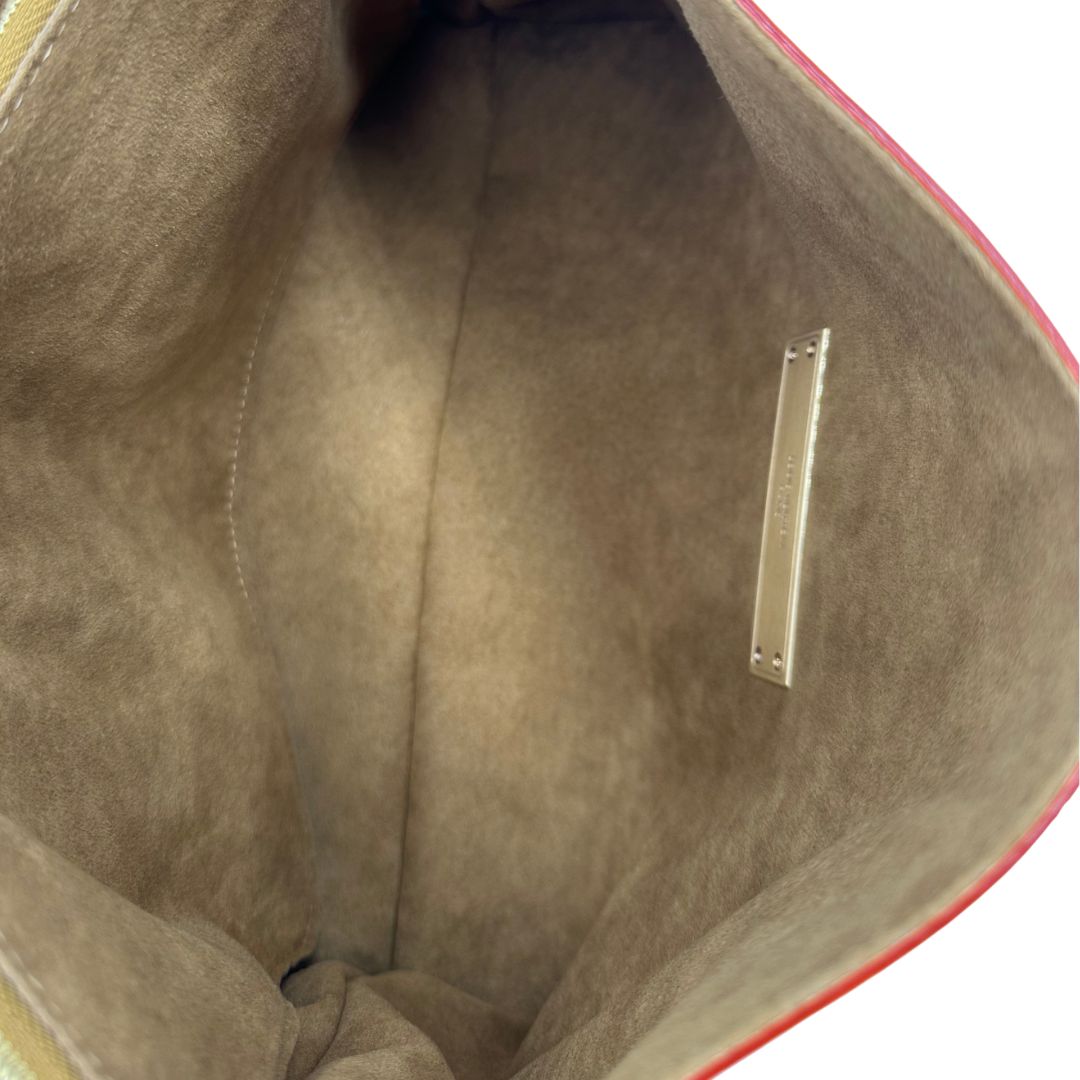 Interno, Borsa Louis Vuitton Dauphine Soft in canvas marrone monogram con finiture in vacchetta naturale e parti metalliche dorate. Originale, usata, di lusso, in ottime condizioni.