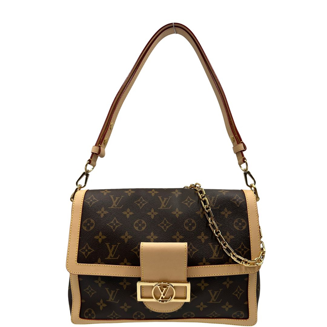 Front, Borsa Louis Vuitton Dauphine Soft in canvas marrone monogram con finiture in vacchetta naturale e parti metalliche dorate. Originale, usata, di lusso, in ottime condizioni.