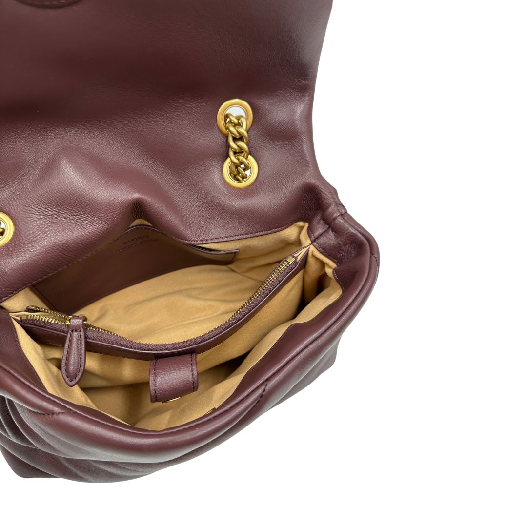 interno Borsa Pinko nella versione media in morbida nappa bordeaux trapuntata e hardware dorato, indossabile a tracolla o a spalla, di lusso, originale, ottime condizioni, usata 