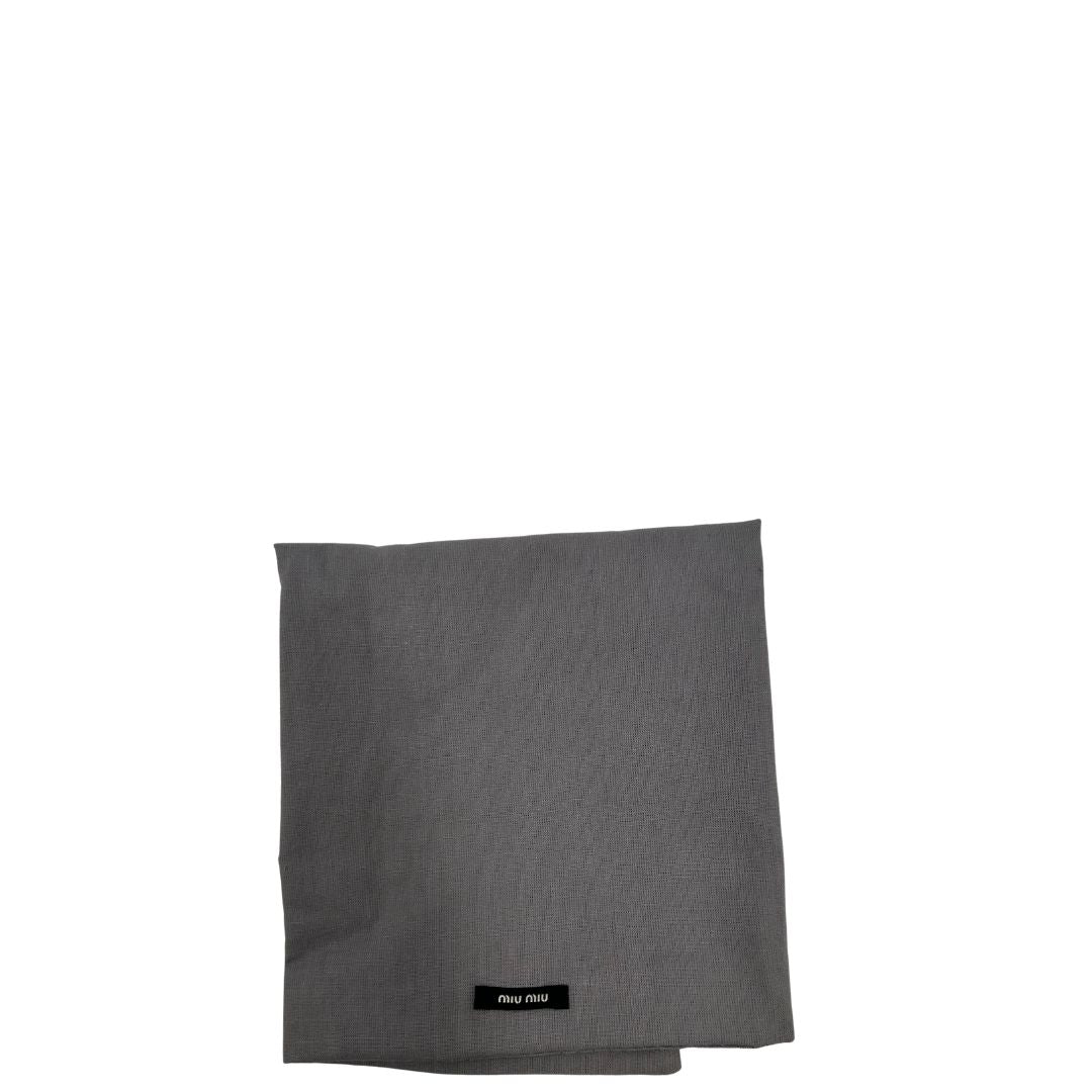 dustbag  Borsa Miu Miu in pelle matelassè color argento e oro champagne con parti metalliche argentate, di lusso, originale, ottime condizioni
